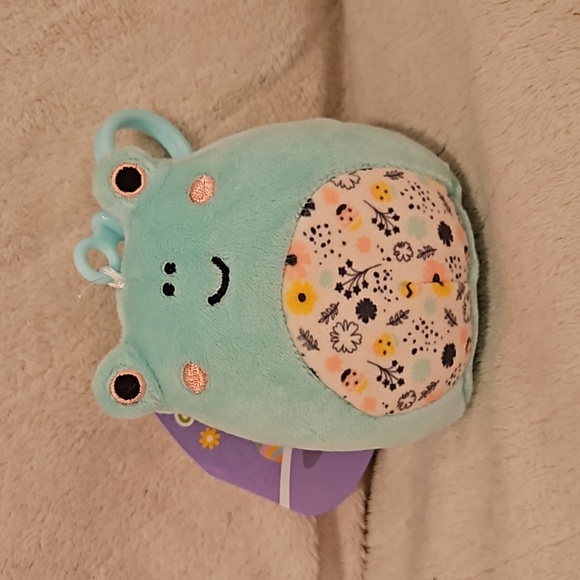 1/$6 or 2/$10 NWT Squishmallow Fritz - Frog Clip-On Keychain Plush (3.5 in.) - Picture 2 of 10